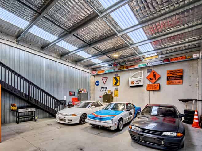 Sought after business park!