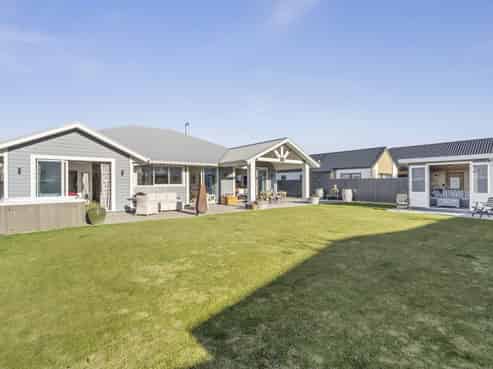 2 Hortons Way, Cromwell