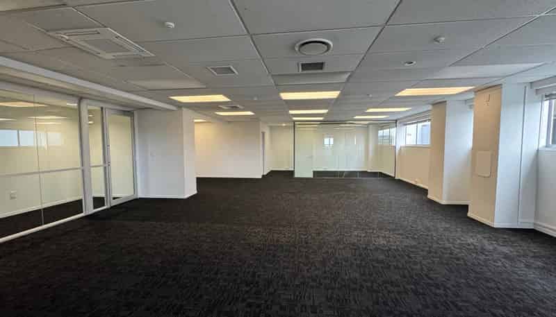 Level 2/507 Lake Road, Takapuna