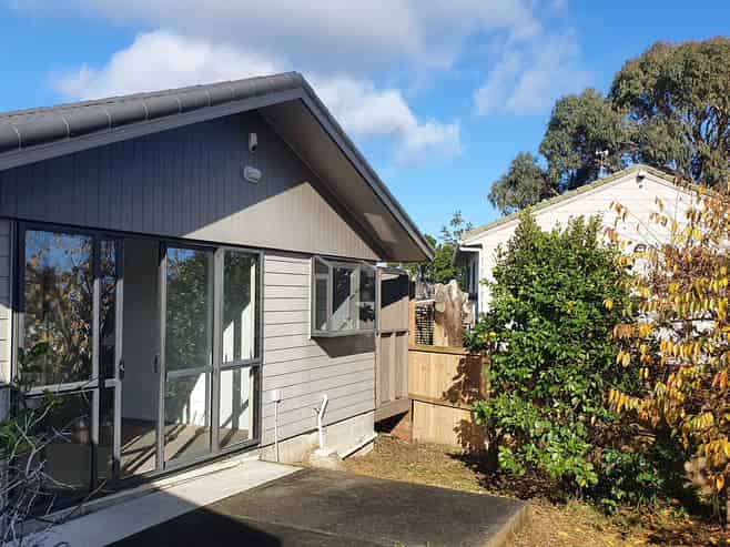 27A Pahi Place, West Harbour