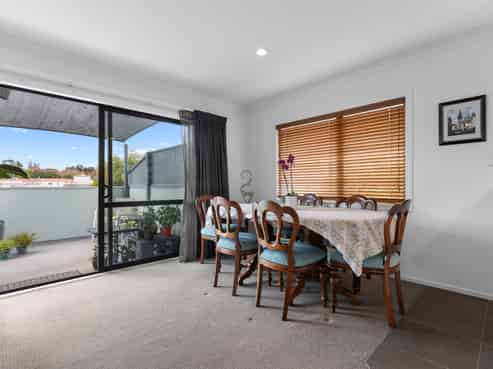 25 Matawha Way, Brookfield