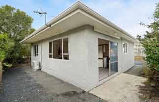 B/352 Pine Hill Road, Liberton