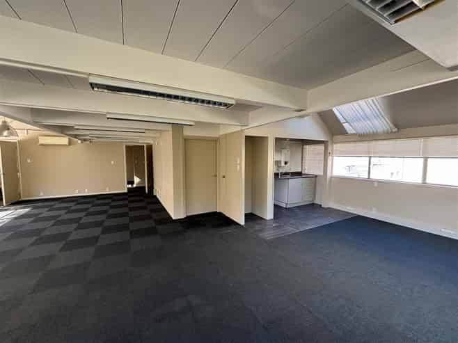 Standalone Office in Grafton