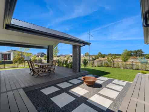 62 The Esplanade, Pegasus