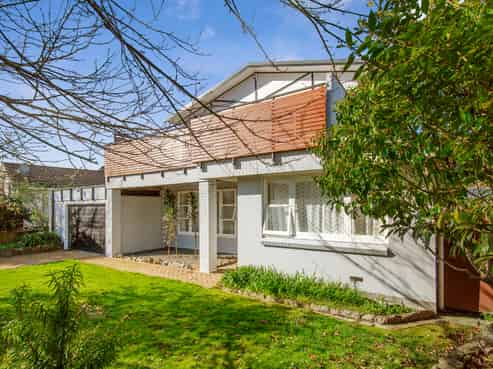 50 Oregon Drive, Maoribank