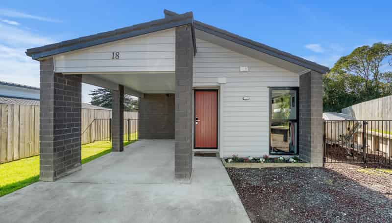 18 Taupata Lane, Helensville