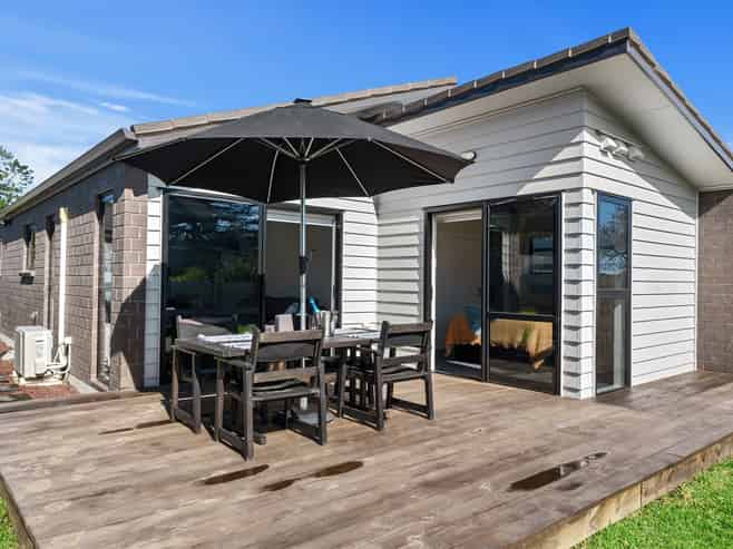 18 Taupata Lane, Helensville