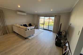 2/311 Horsham Downs Road, Rototuna