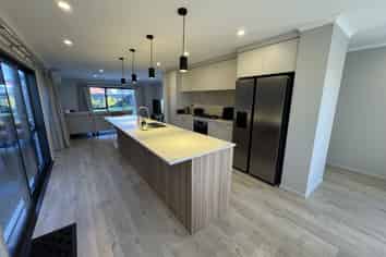 2/311 Horsham Downs Road, Rototuna