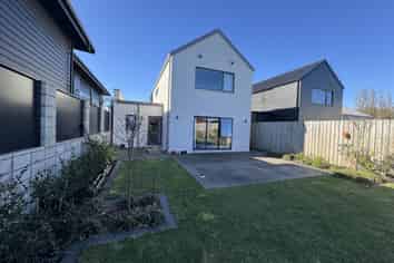 2/311 Horsham Downs Road, Rototuna
