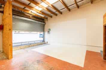 Superb Devonport Studio
