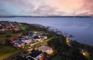 67 Harbour View Road, Te Atatu Peninsula