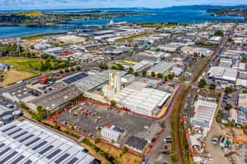 Vacant industrial site of 8,536sqm
