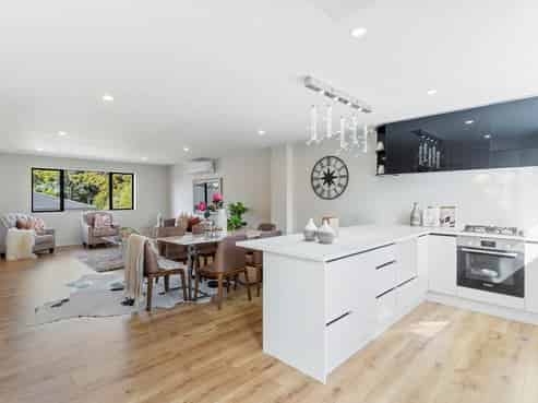 8/273 Mt Albert Road, Sandringham