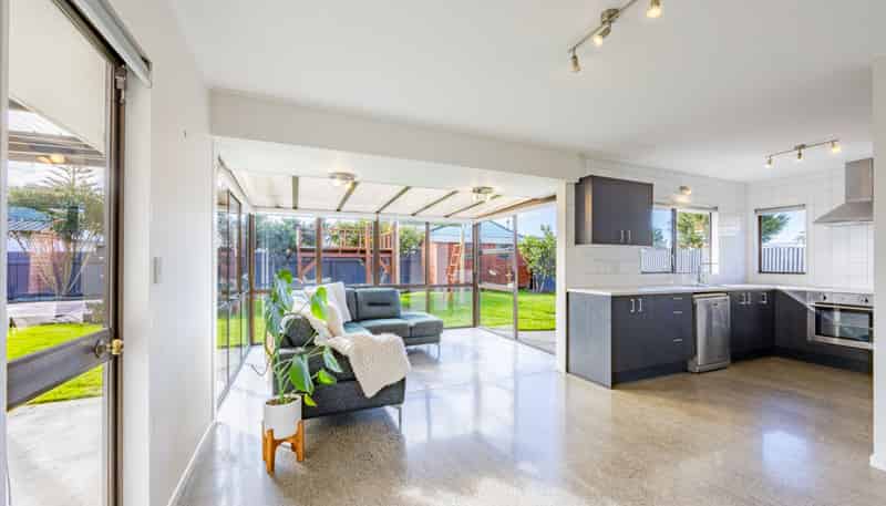48 Spriggs Crescent, Greenmeadows
