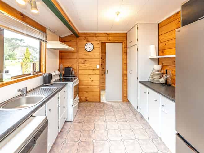 37 Bens Place, Springvale