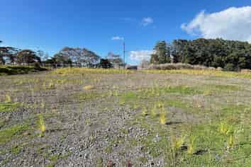 AFFORDABLE YARD WITH PRIME LOCATION
