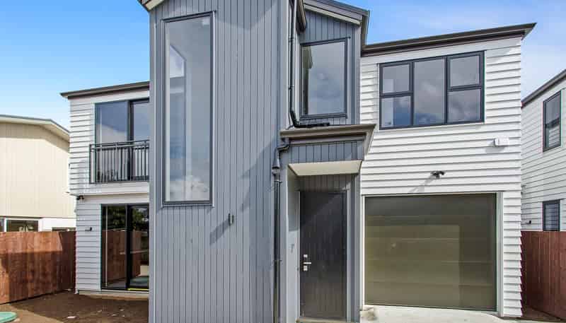 165 Waimumu Road, Massey