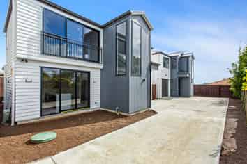 165 Waimumu Road, Massey