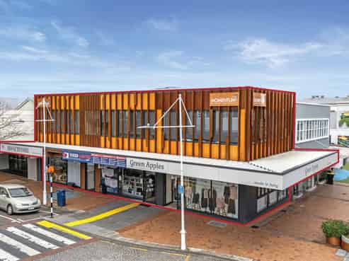 Small footprint, bold presence - city centre gold!