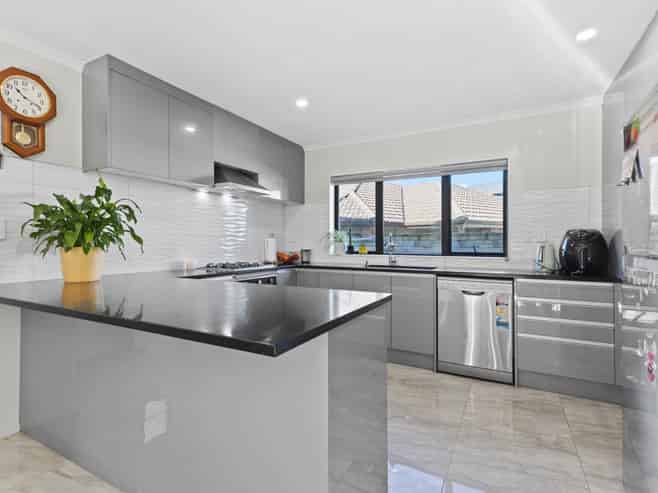 4 Hillside Road, Papatoetoe