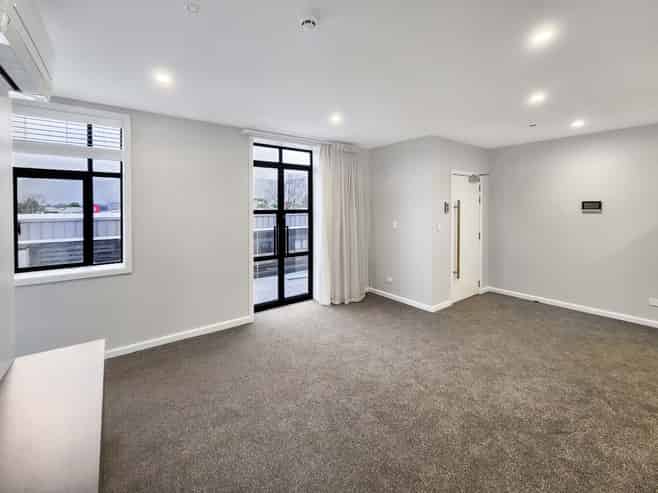 112/157 Waterloo Road, Belmont
