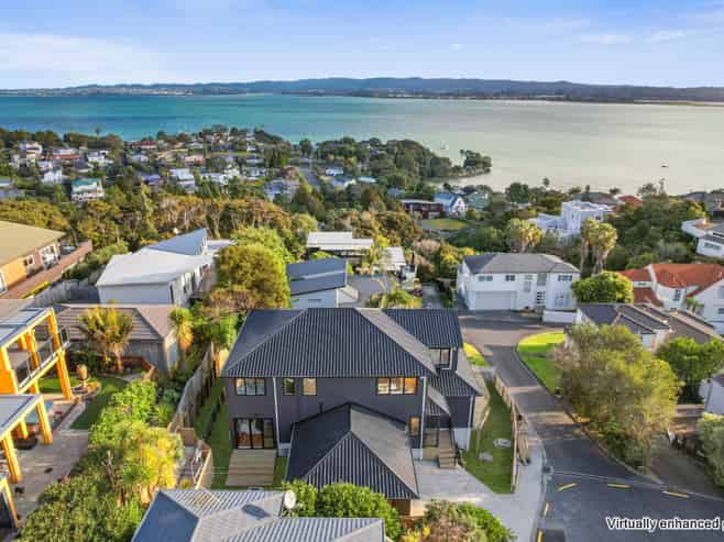18 Mariners View Road, Beach Haven