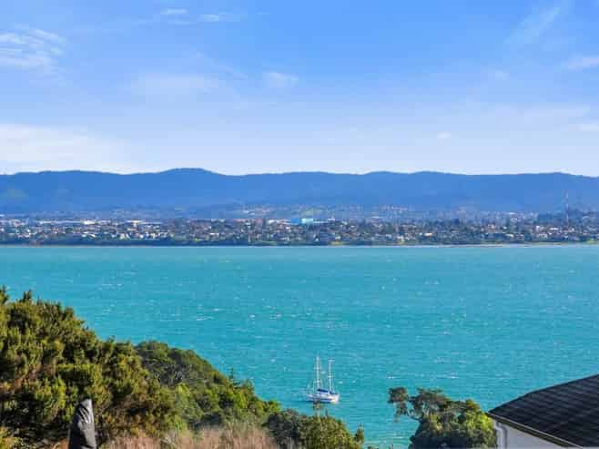 18 Mariners View Road, Beach Haven