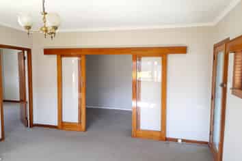 110 Melrose Road, Hillsborough