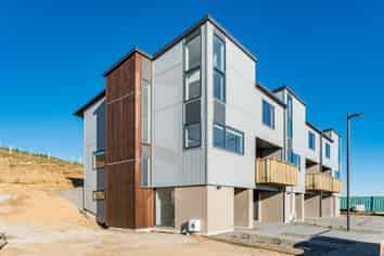 31 Cottonwood Lane, Woodridge