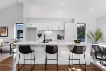 11 Stockden Place, Karori