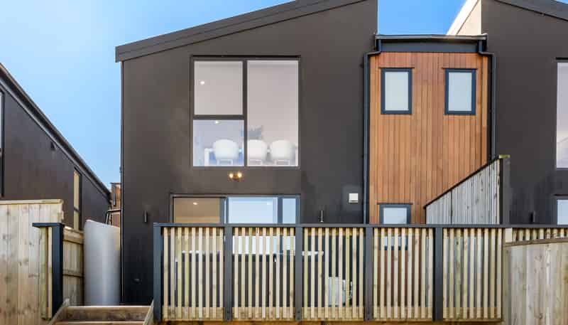 14 Stockden Place, Karori