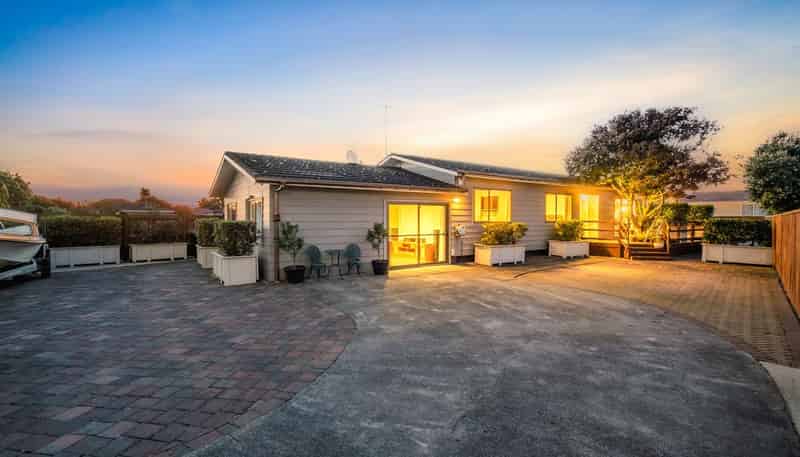 14 Station Road, Takanini