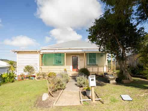 15 View Road, Hikurangi