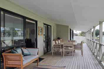 101 Waimaire Avenue, Matarangi