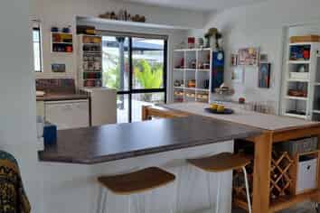 101 Waimaire Avenue, Matarangi