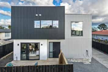 14A,14B,14 Hope Farm Avenue, Pakuranga Heights