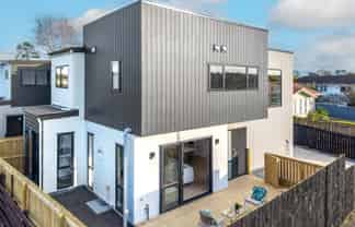 14A,14B,14 Hope Farm Avenue, Pakuranga Heights