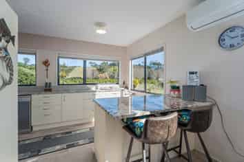 30 Captain Cook Road, Cooks Beach