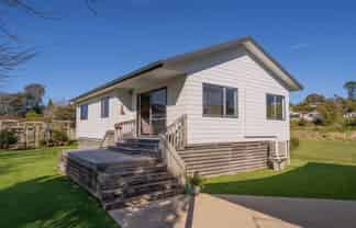 30 Captain Cook Road, Cooks Beach