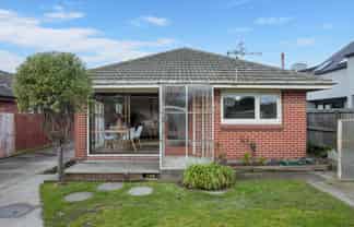 1 & 2/25 Hills Road, Edgeware