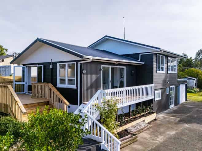 5 Montague Place, Onerahi