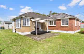 70A Bairds Road, Otara