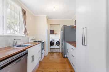 70A Bairds Road, Otara