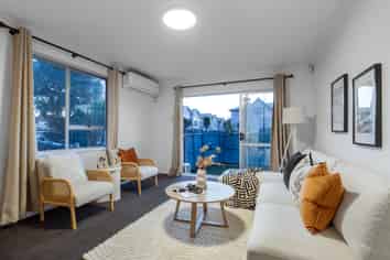 2/110 Barbour Street, Waltham