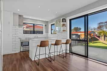 26 Rowses Road, Aranui