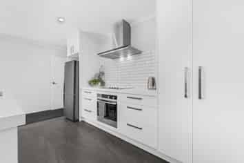 1B MCLEAN STREET, Pokeno