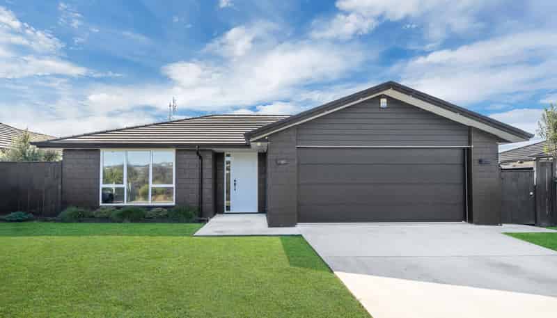 1B MCLEAN STREET, Pokeno