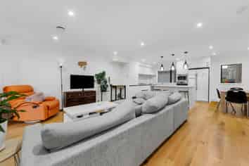 2/2 Marion Avenue, Mount Roskill