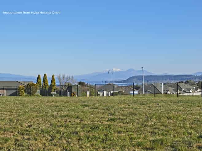 37 Huka Heights Drive, Rangatira Park